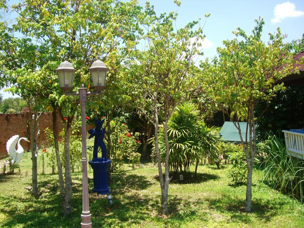 Pictory Garden Resort Sattahip Exterior foto