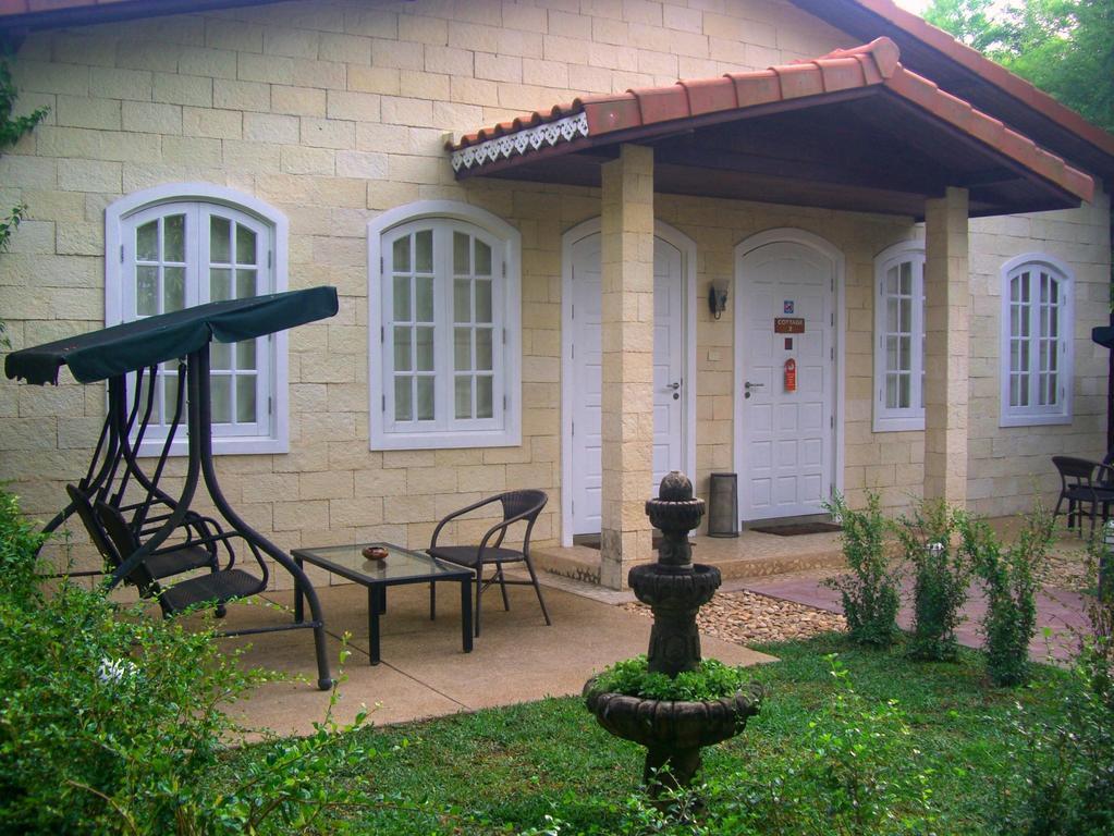 Pictory Garden Resort Sattahip Exterior foto
