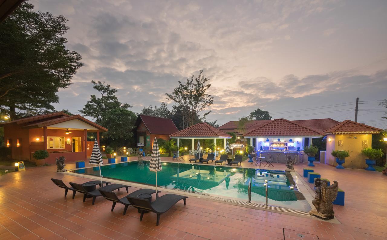 Pictory Garden Resort Sattahip Exterior foto
