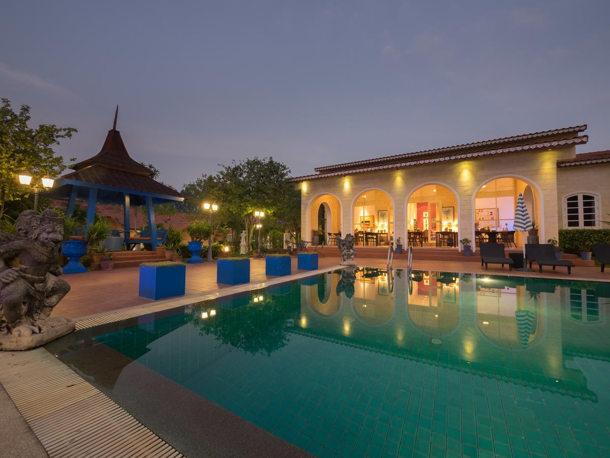 Pictory Garden Resort Sattahip Exterior foto